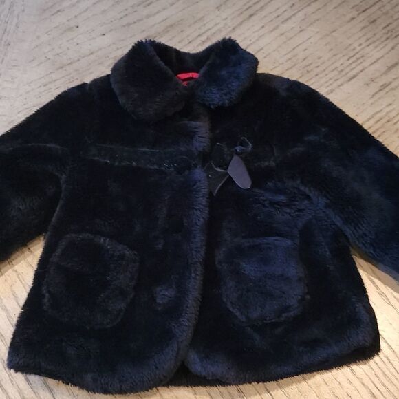 18 month black cozy furry jacket 🖤❤ - Picture 8 of 9